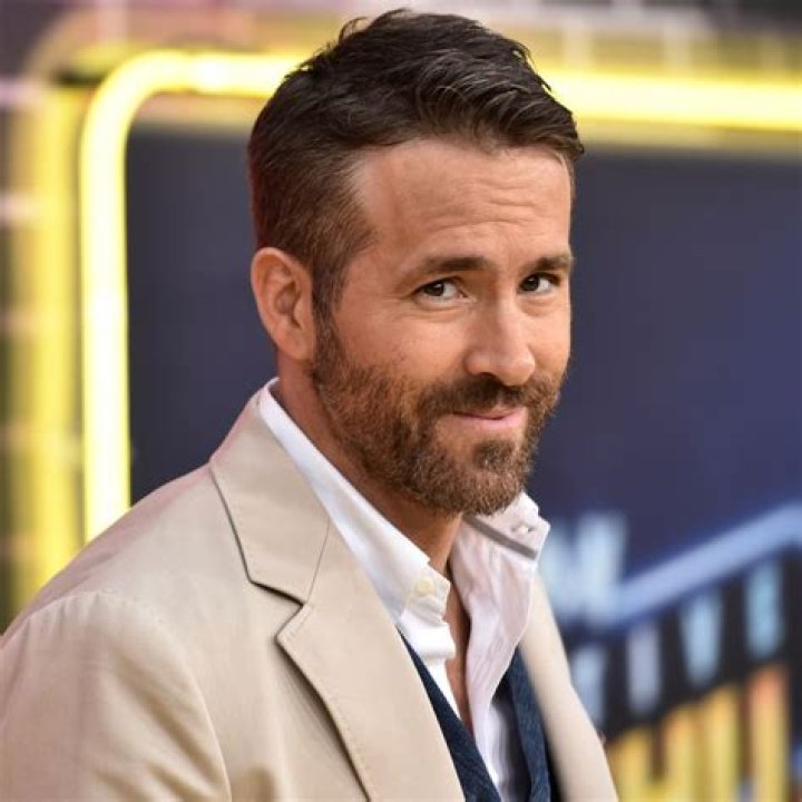 Discovering The Allure Of Hot Men Celebrities
